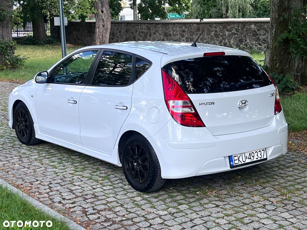Hyundai i30 1.4 Blue Comfort - 9