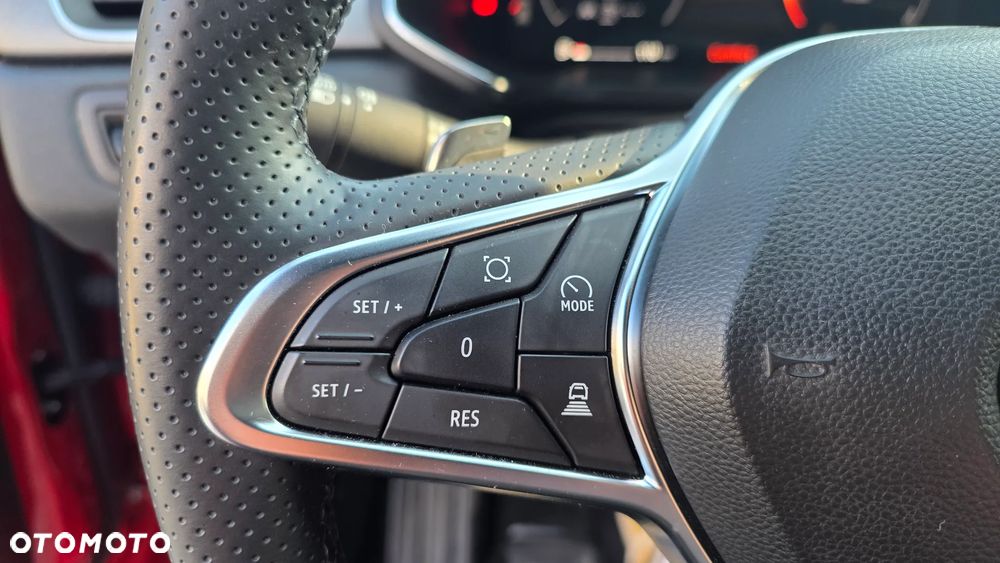 Renault Captur 1.3 TCe mHEV Techno EDC - 21