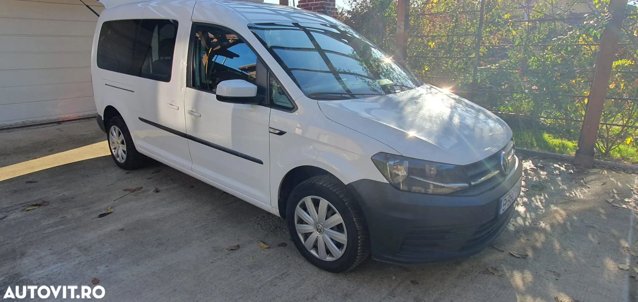 Volkswagen Caddy - 1