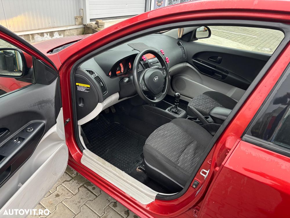 Kia Ceed 1.4 GSL BEST - 10