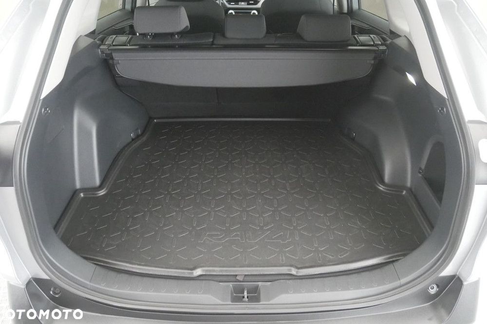Toyota RAV4 - 16