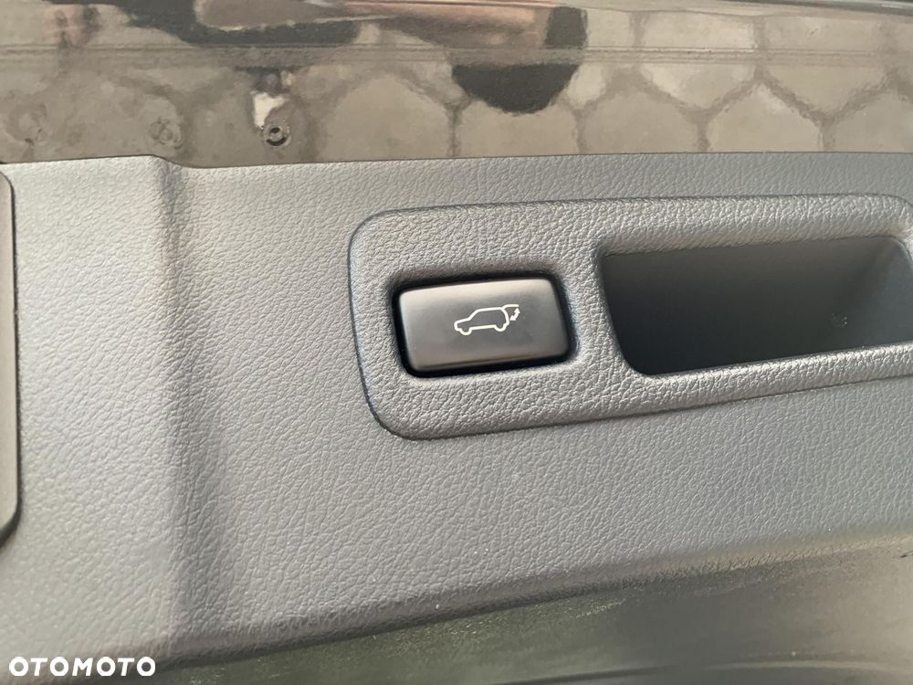 Lexus NX 300h Comfort AWD - 25