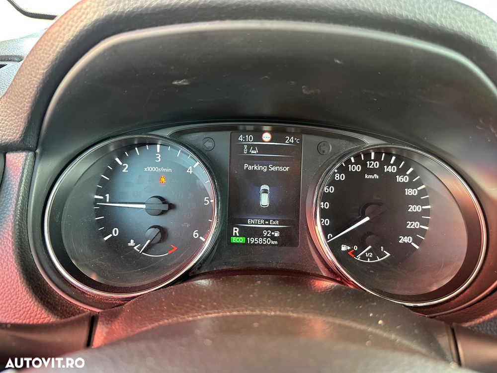 Nissan Qashqai 1.6 DCI Start/Stop X-TRONIC N-Connecta - 9