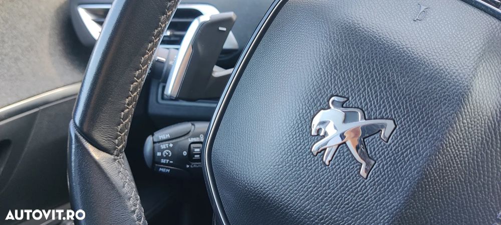 Peugeot 3008 - 11