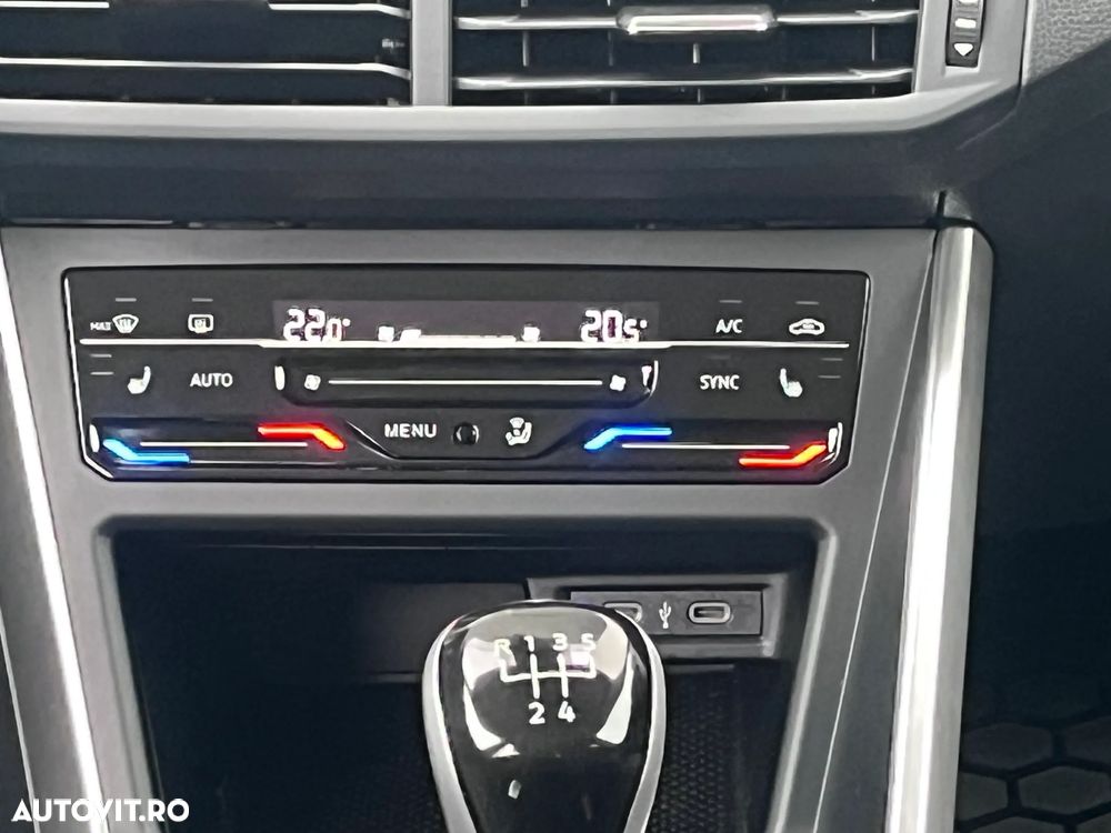 Volkswagen Taigo - 11