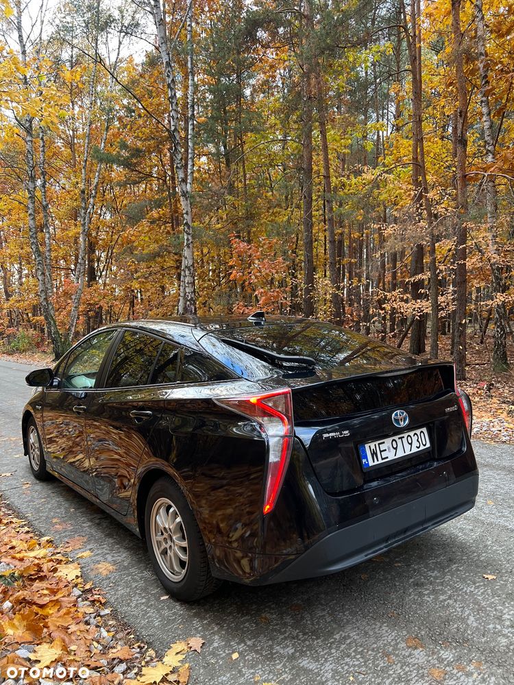 Toyota Prius 1.8 Hybrid Premium - 4
