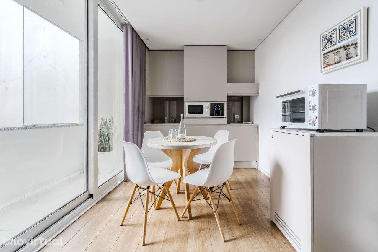 Estúdio com varanda - arrendamento temporário com contas incluídas - Grande imagem: 5/12