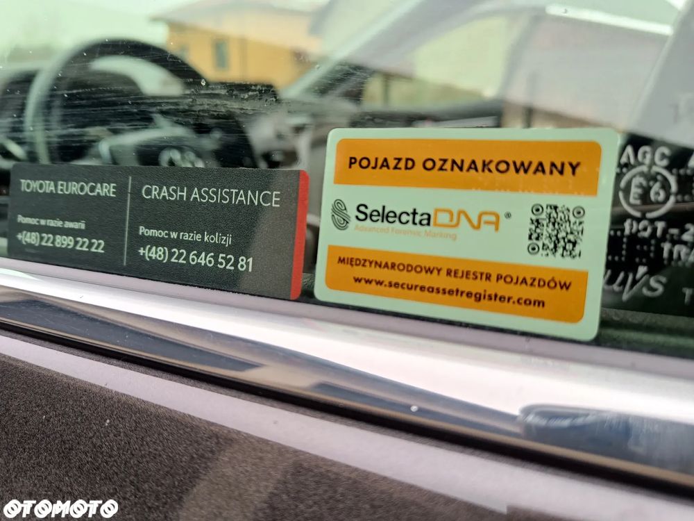 Toyota Camry 2.5 Hybrid Comfort CVT - 19