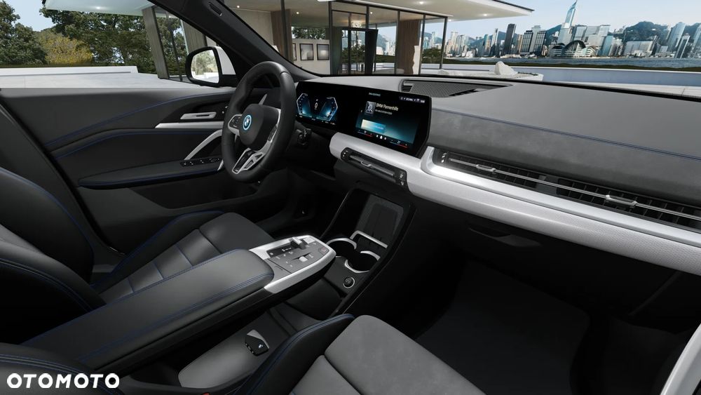BMW iX2 eDrive20 - 16