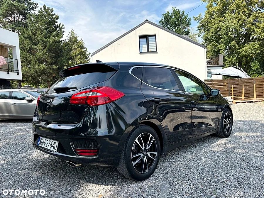 Kia Ceed 1.4 CVVT Dream-Team Edition - 6