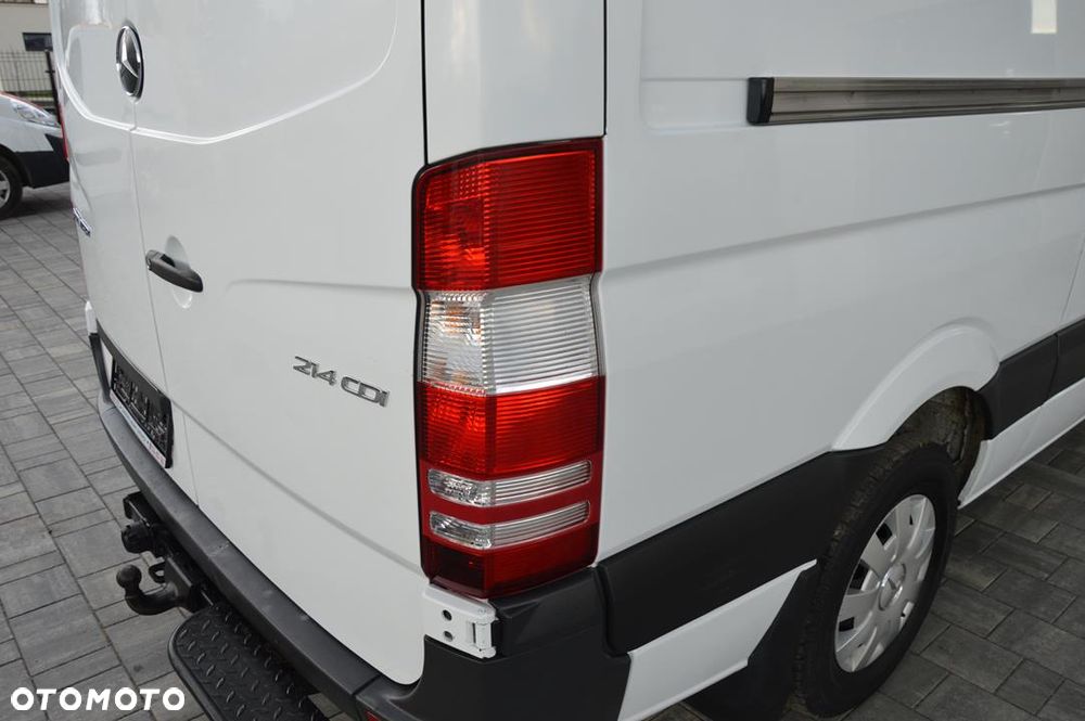 Mercedes-Benz Sprinter - 14