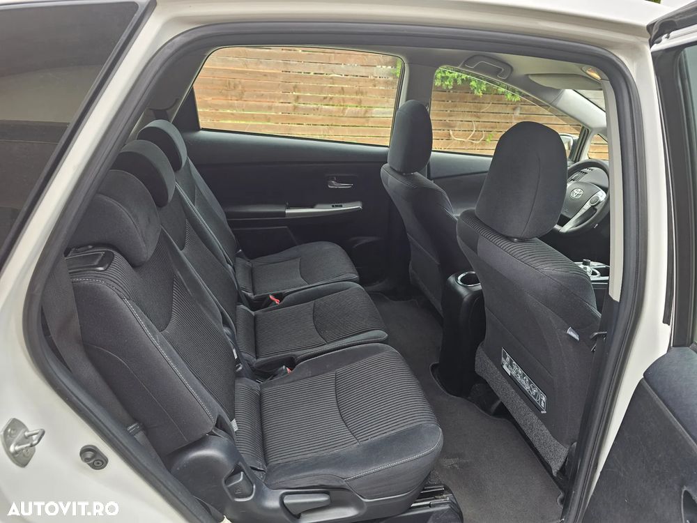 Toyota Prius+ (Hybrid) Comfort - 9