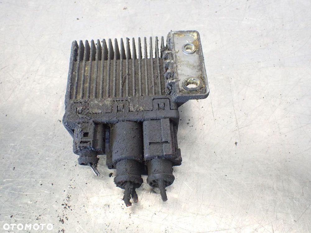 STEROWNIK WENTYLATORÓW VOLKSWAGEN T5 7H0919506 - 2