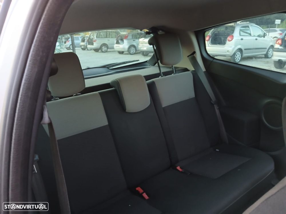 Renault Clio 1.2 16V GT - 11
