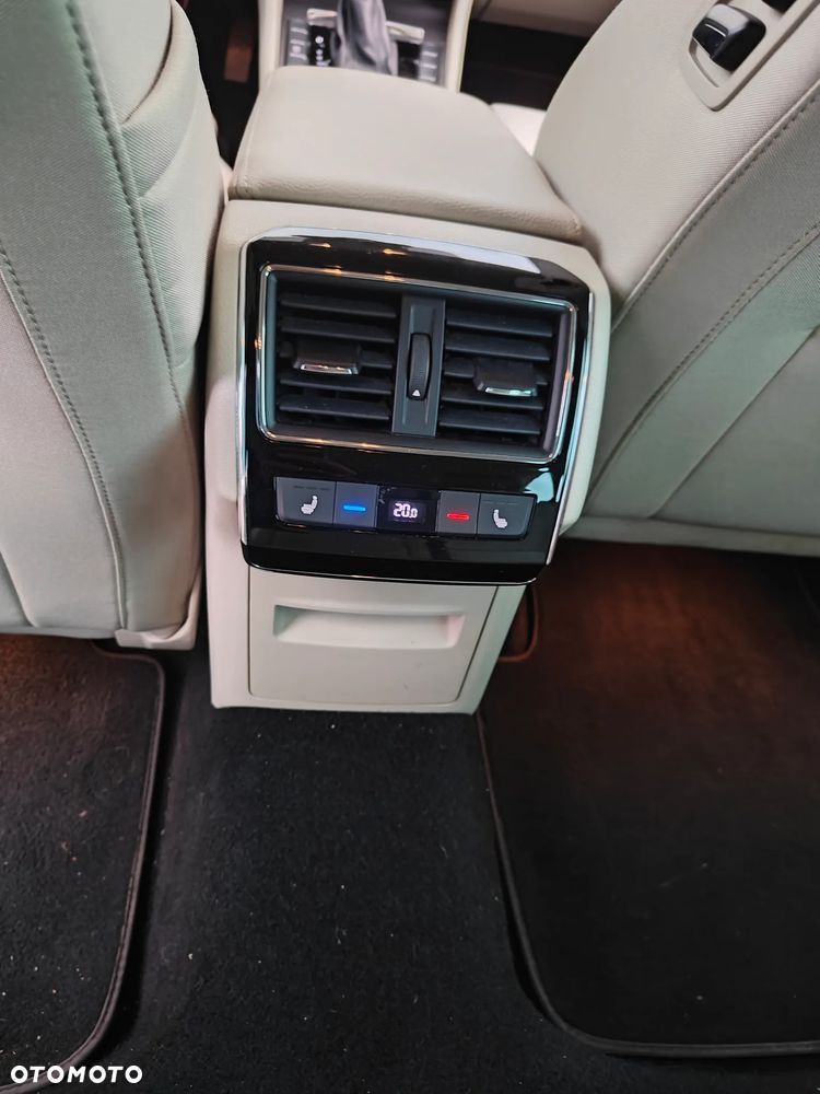 Skoda Superb 2.0 TSI Style DSG - 26