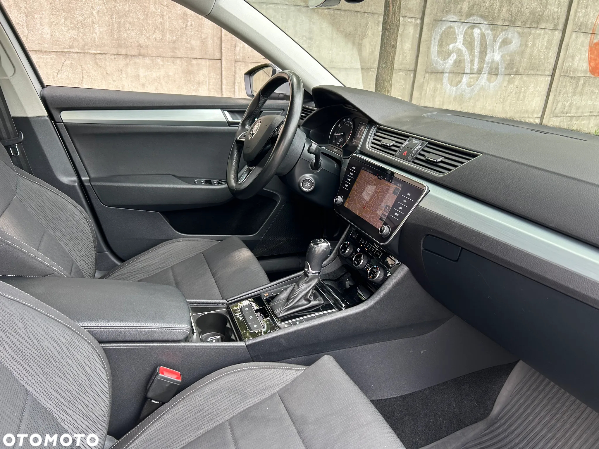Skoda Superb 1.8 TSI Ambition DSG - 29