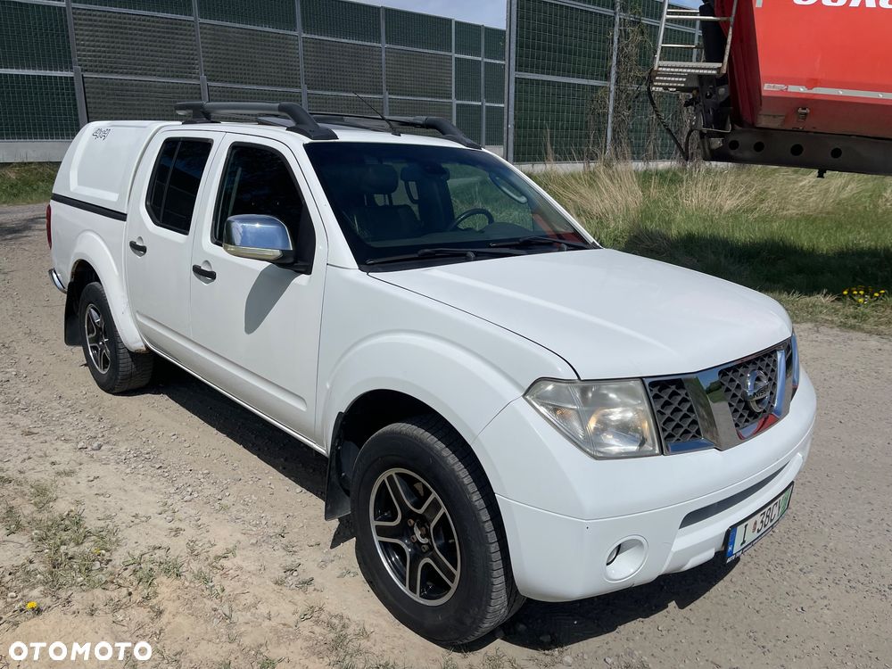Nissan Navara 2.5 D Platinum - 2