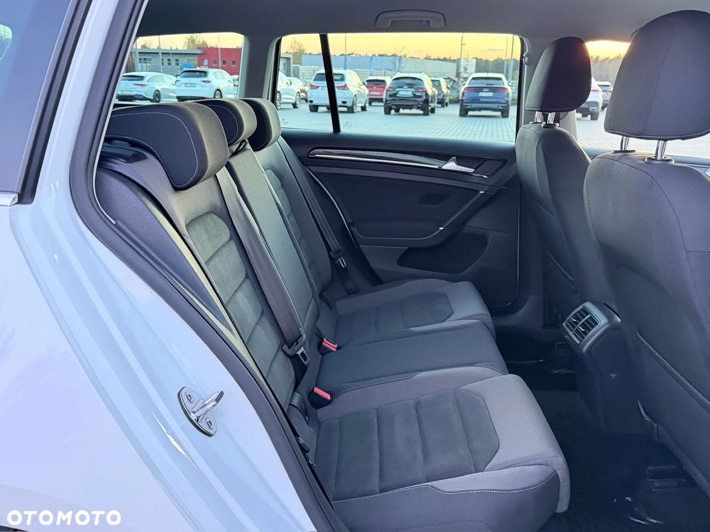 Volkswagen Golf 1.5 TSI BMT Highline - 24