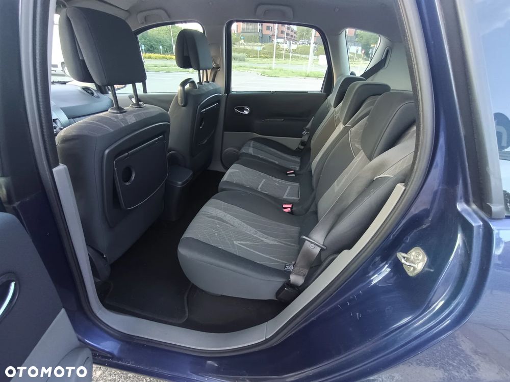 Renault Scenic - 10