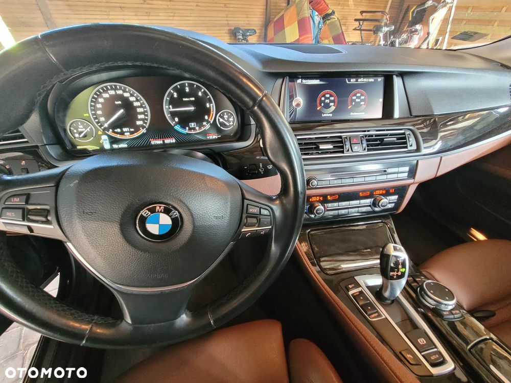 BMW Seria 5 520d Luxury Line - 27