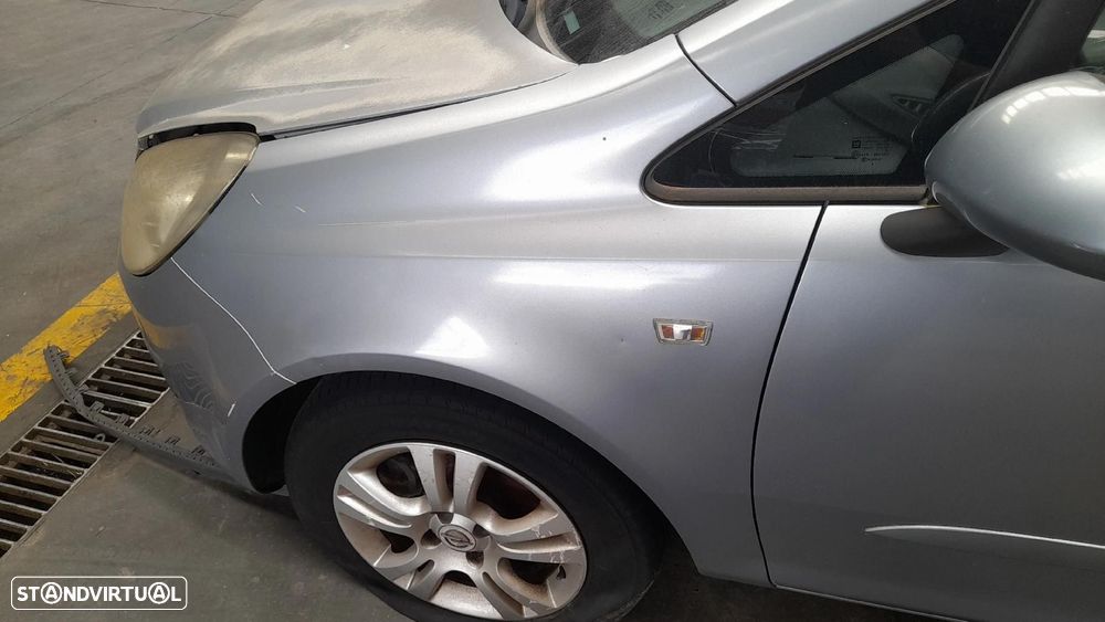 Guarda-lamas esquerdo OPEL Corsa D - 2
