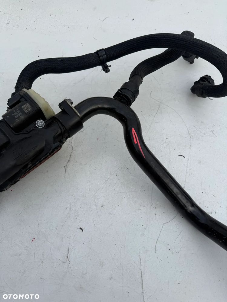 OBUDOWA TERMOSTATU PEUGEOT CITROEN FORD 2.0 BLUE HDI 9804160380 - 2