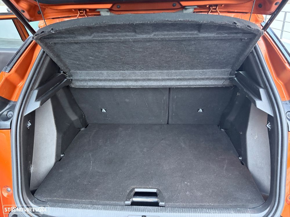 Peugeot 2008 1.2 PureTech Allure Pack - 18