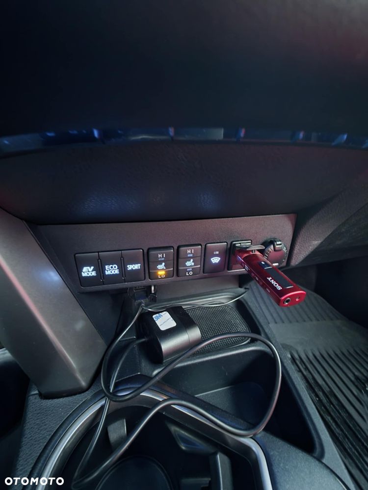 Toyota RAV4 Hybrid Selection 4x2 - 13