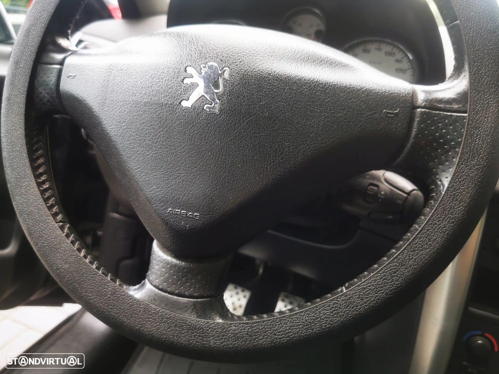 Peugeot 207 SW 1.6 HDi Outdoor FAP - 18