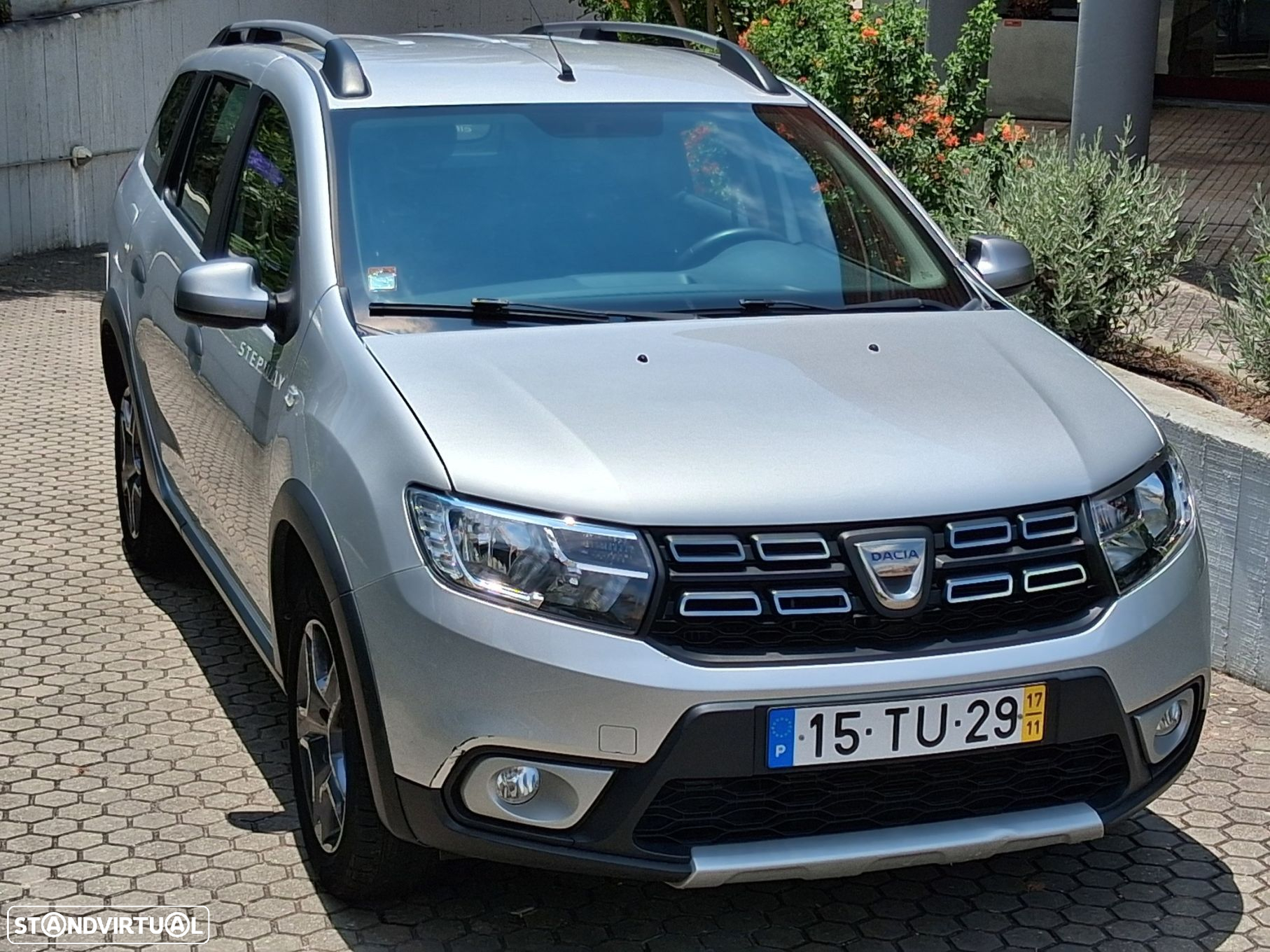 Dacia Logan MCV 1.5 dCi Stepway - 10