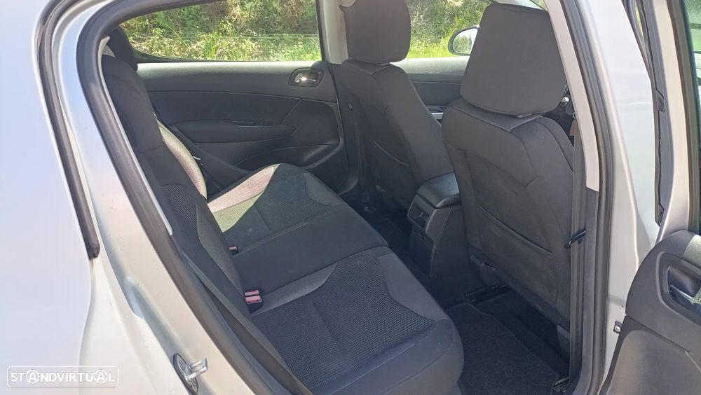 Peugeot 308 1.6 HDi Sport - 9