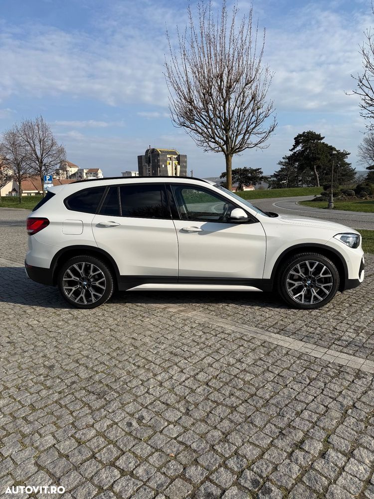 BMW X1 xDrive20d Aut. Sport Line - 4
