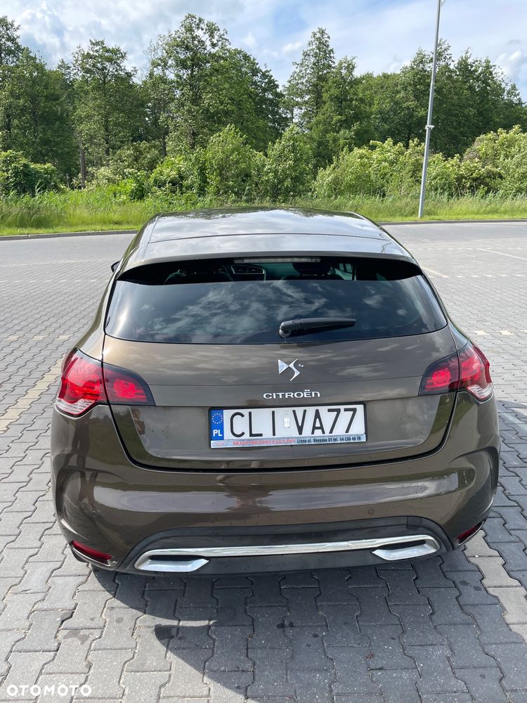 Citroën DS4 1.6 e-HDi SoChic MCP - 6