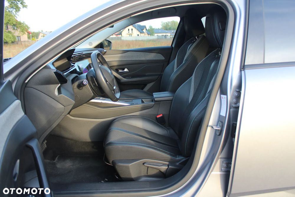 Peugeot 308 BlueHDi 130 Allure Pack - 29