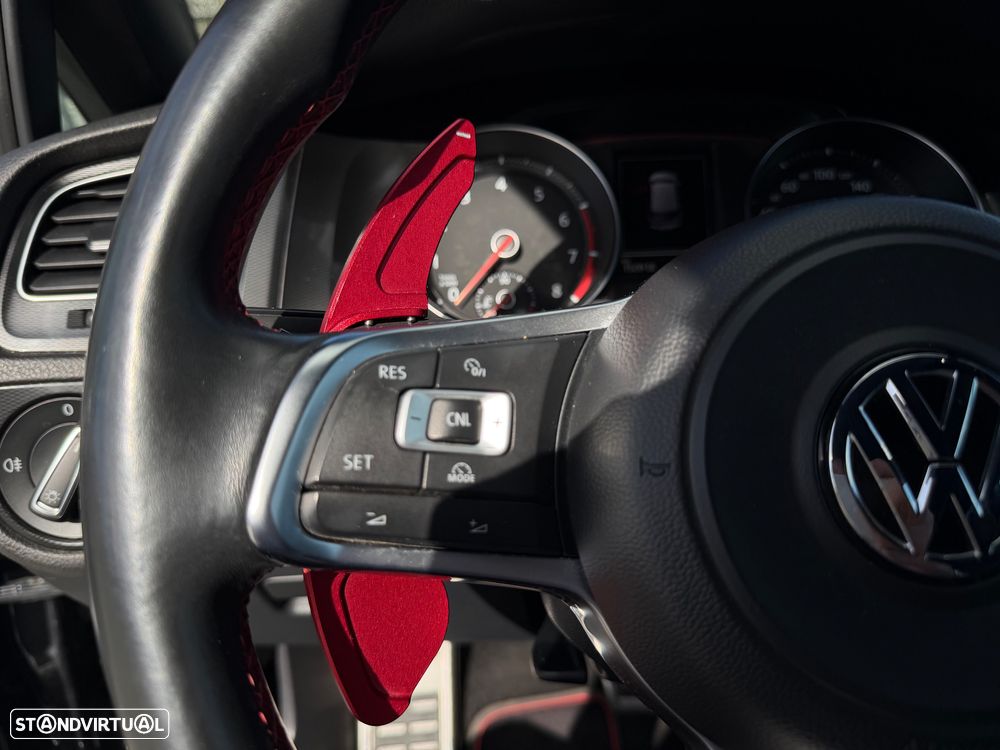 VW Golf GTI BlueMotion DSG - 26