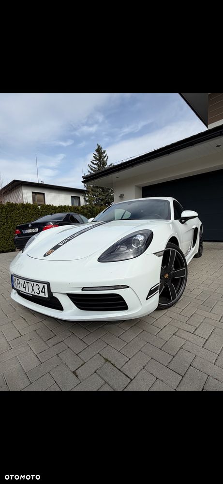 Porsche 718 Cayman - 3