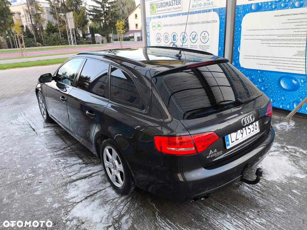 Audi A4 Avant - 4
