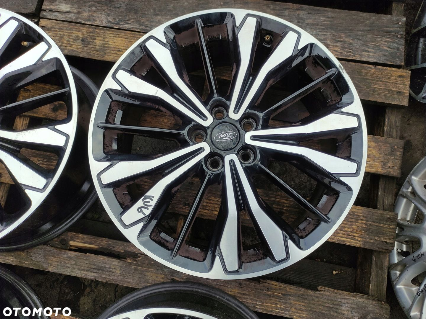 FORD KUGA MK3 FELGI ALUMINIOWE 19 5x108 ET50 R19 LV4C-1007-P2A LV4C-P2A - 11