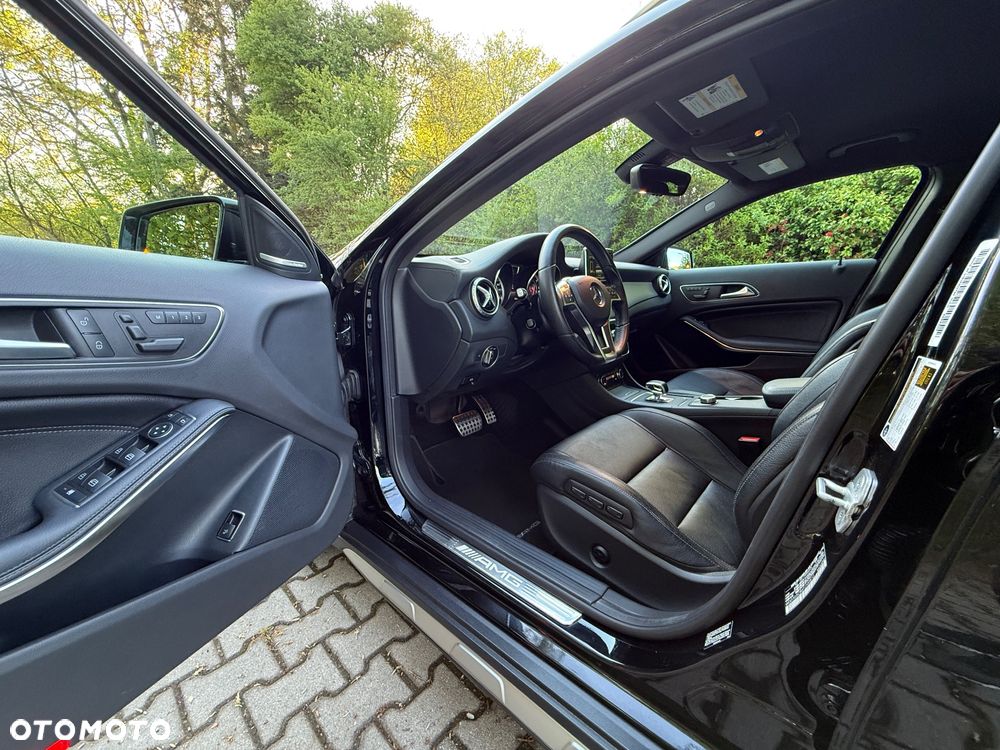 Mercedes-Benz GLA 45 AMG 4-Matic - 11