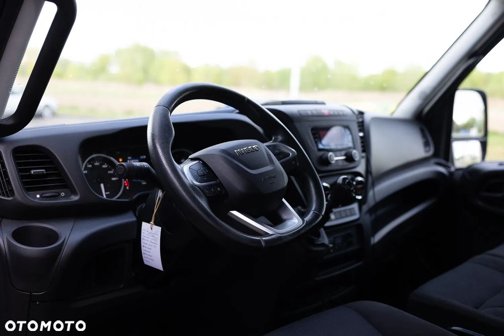 Iveco Daily 35S18 3.0D 180KM + pakiet LED - 6