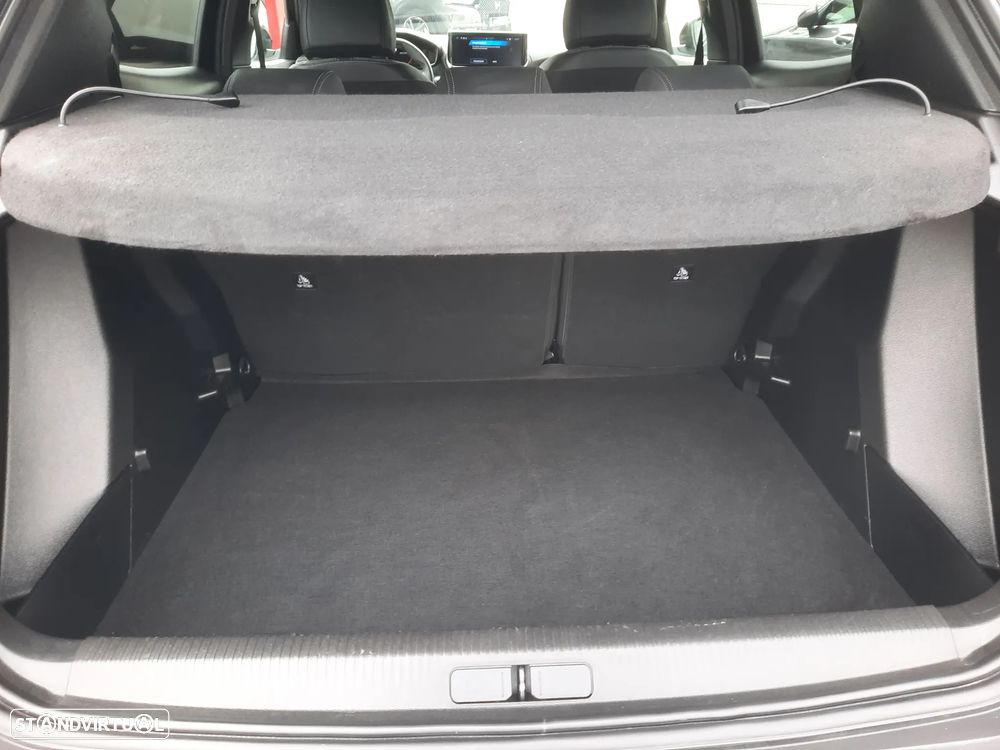 Peugeot 2008 1.2 PureTech Allure Pack - 36