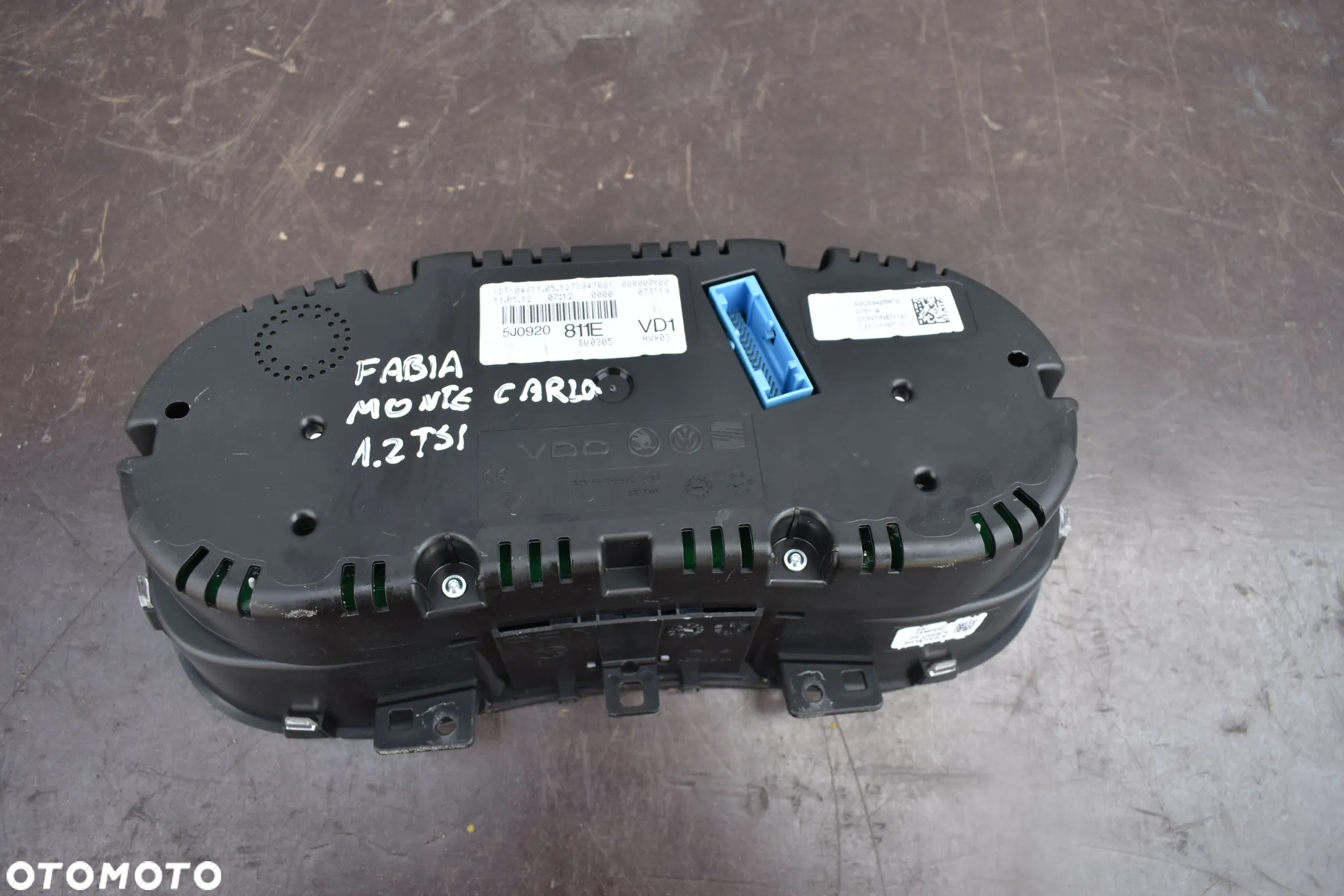 LICZNIK ZEGARY SKODA FABIA II 1.2 5J0830811E - 4