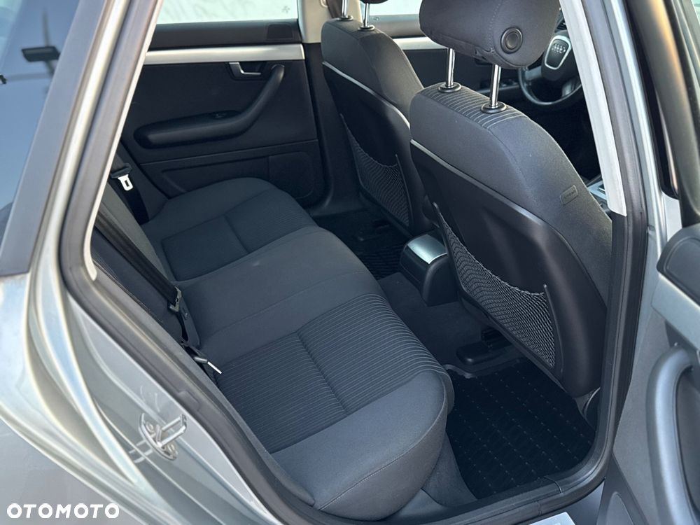 Audi A4 Avant - 14