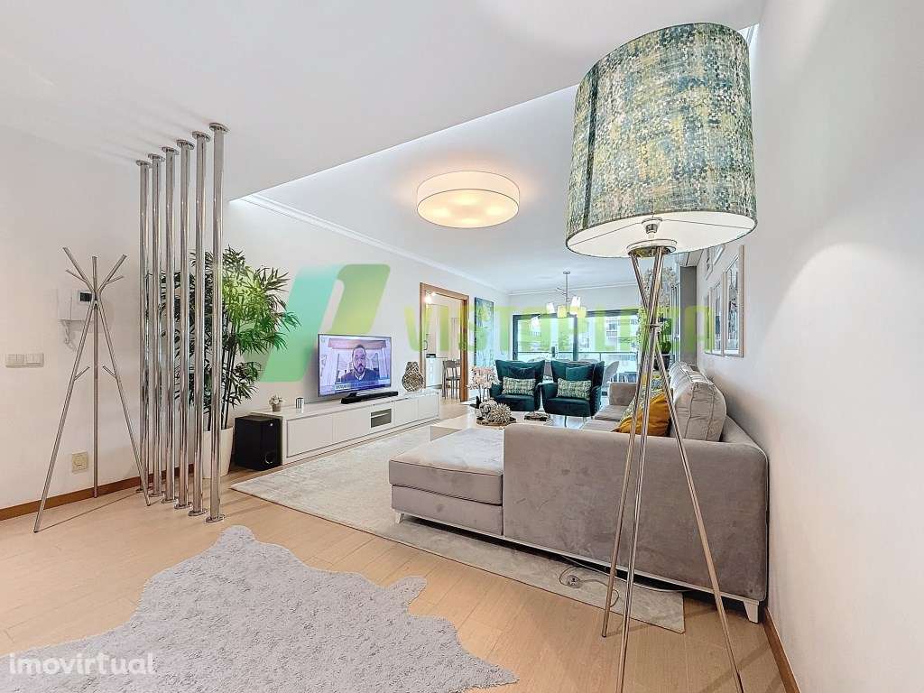 Apartamento T2 para Arrendamento ao Ano na Praia da Rocha - Grande imagem: 4/18