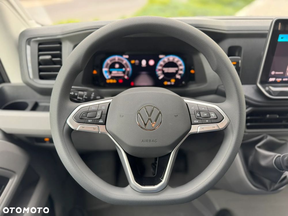 Volkswagen Crafter Furgon Niski Dach - 14