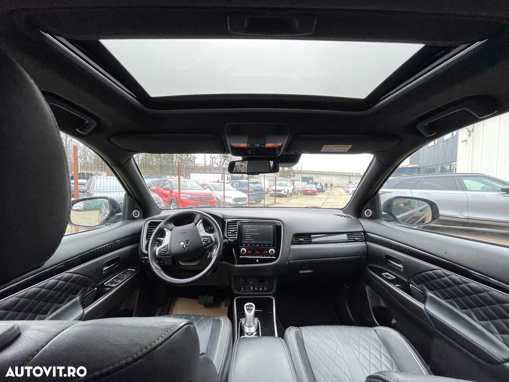 Mitsubishi Outlander 2.4 4WD Plug-In Hybrid Diamant - 8