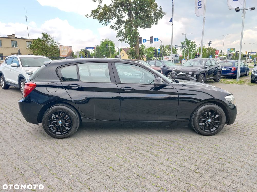 BMW Seria 1 116i - 5