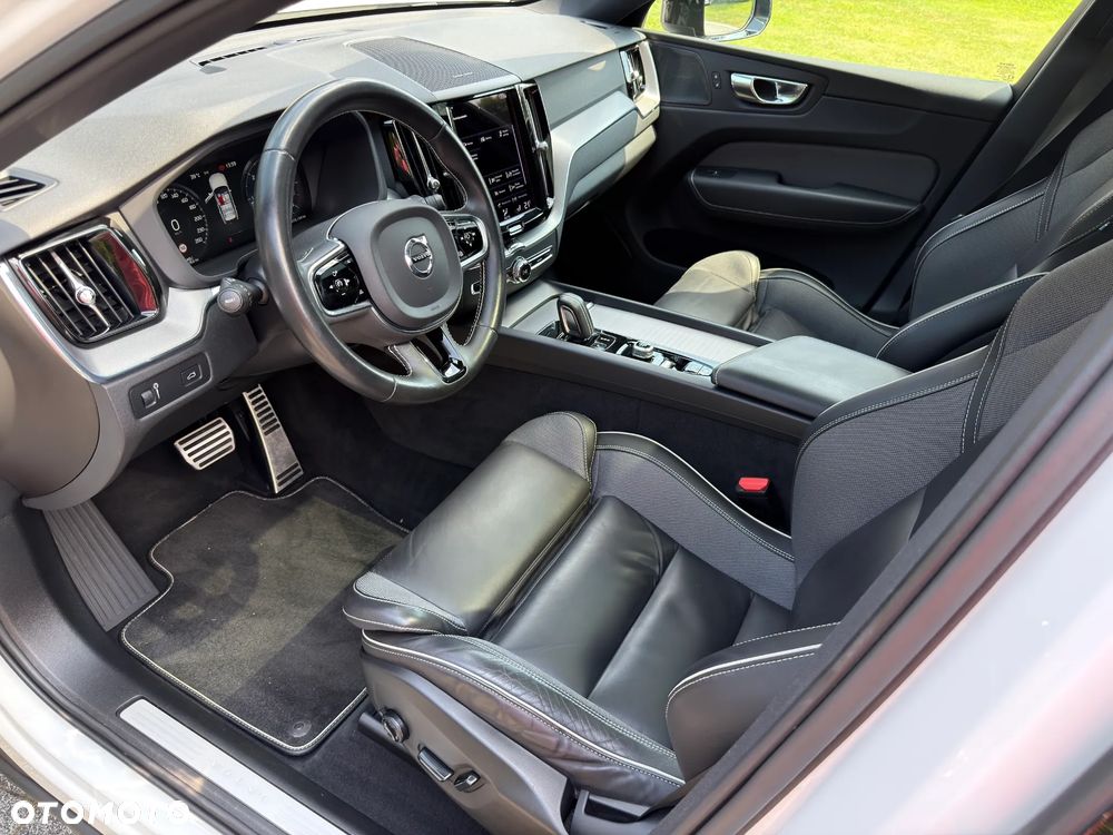 Volvo XC 60 B5 D AWD Geartronic RDesign - 26