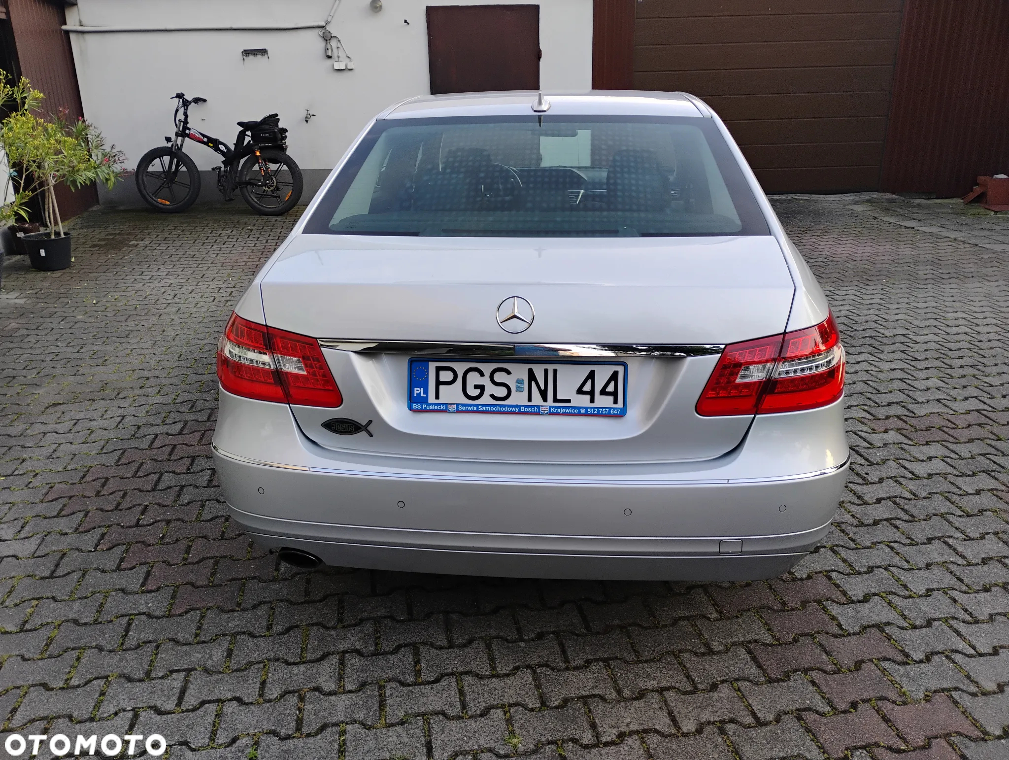 Mercedes-Benz Klasa E 200 CGI BlueEFFICIENCY Automatik Avantgarde - 5