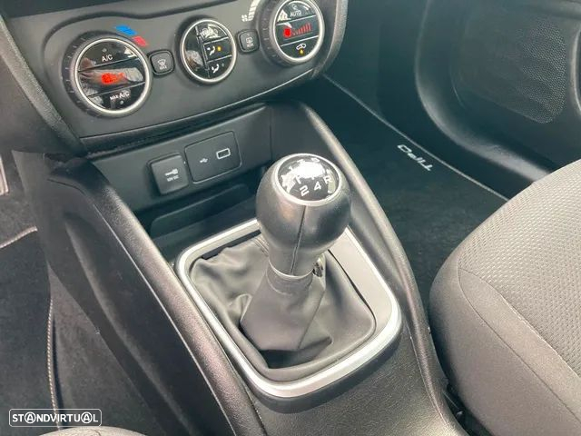 Fiat Tipo Station Wagon 1.3 M-Jet Lounge - 26